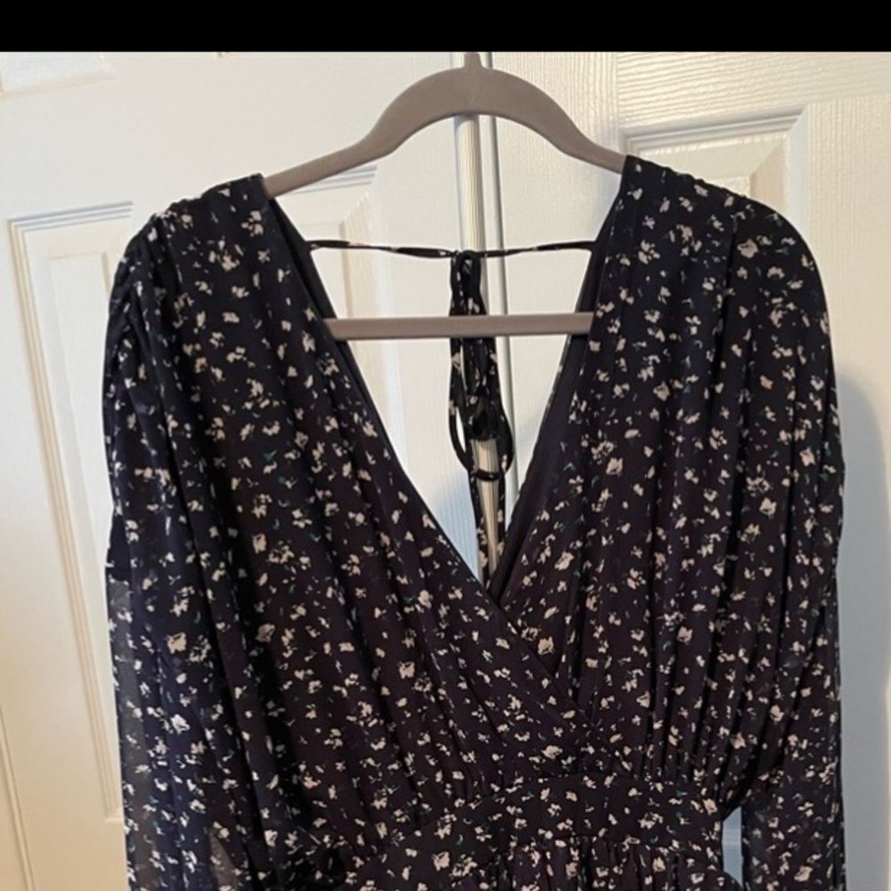 Lulu’s Floral Navy Ruffle Dress Size Medium